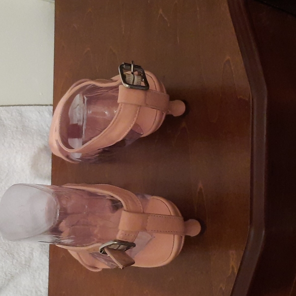 Ladies Sandal - Picture 4 of 4